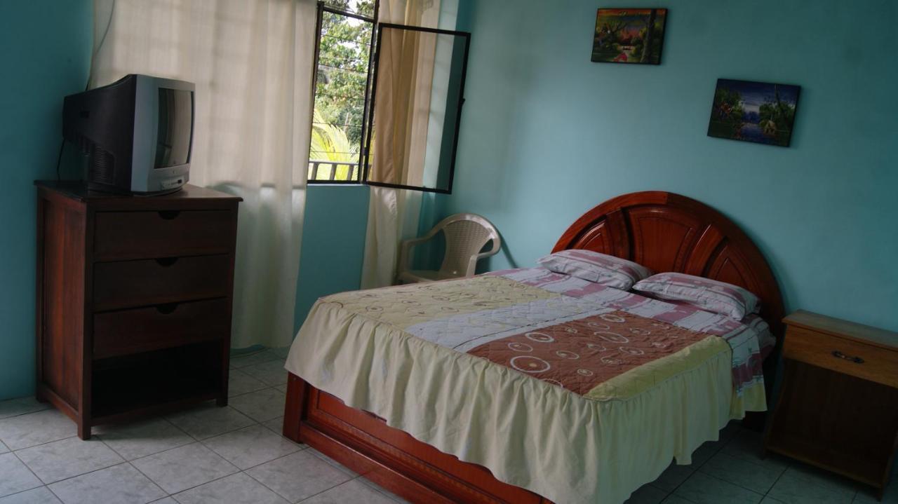 Zumag Sisa Hotel Tena Bagian luar foto