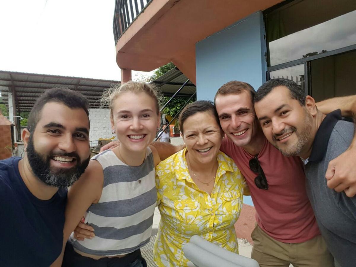 Zumag Sisa Hotel Tena Bagian luar foto