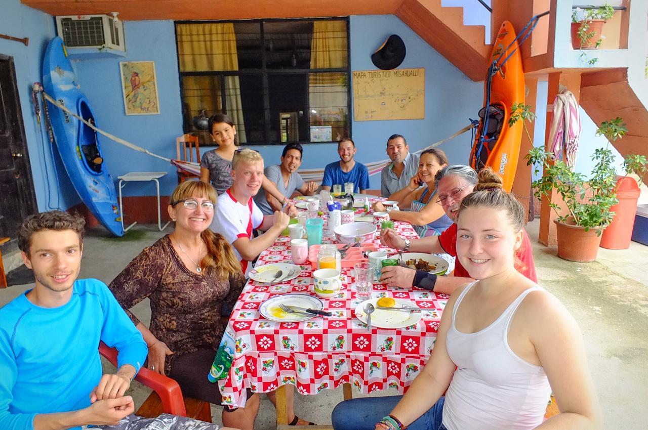 Zumag Sisa Hotel Tena Bagian luar foto